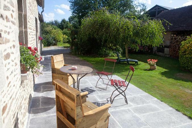 Chambre D'Hote Courtoux Saint-Denis-sur-Sarthon Екстер'єр фото